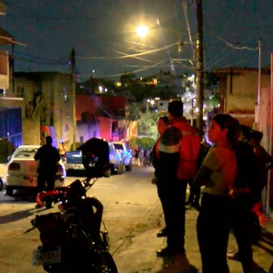 Batalla campal entre vecinos deja 4 lesionados