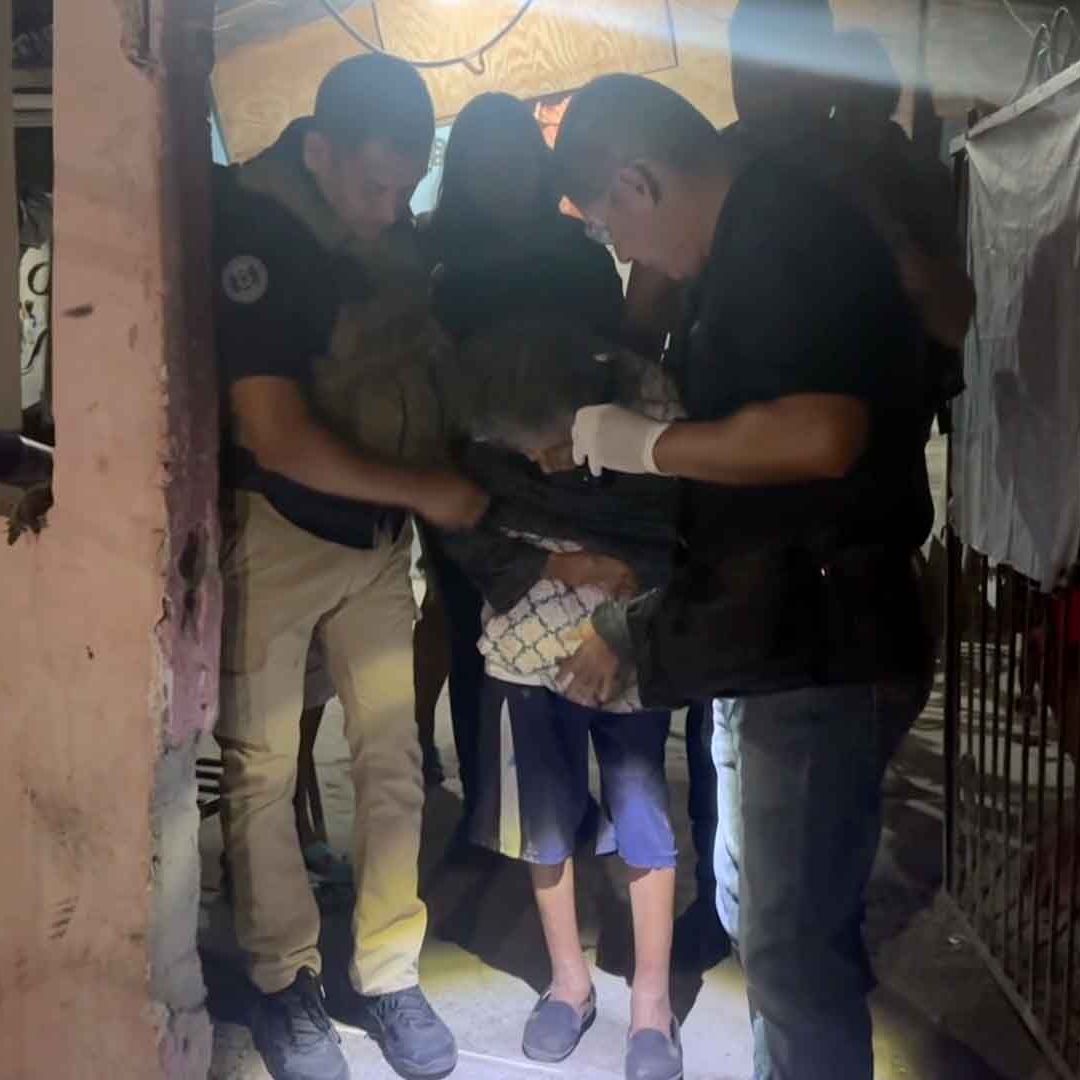 Rescatan a Abuelita de 84 Años Encadenada por su Familia en Matamoros