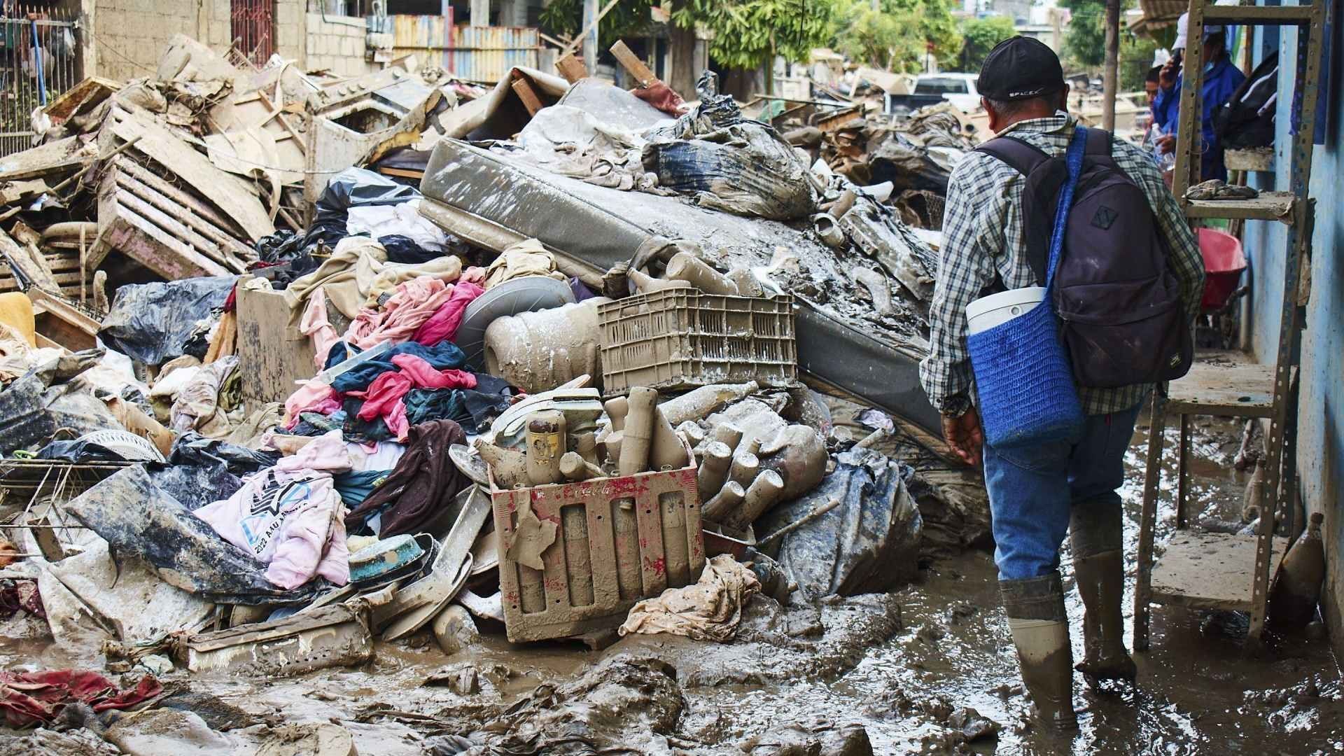 SEP emite lista de municipios donde quedan suspendidas las clases por la reconstrucción.