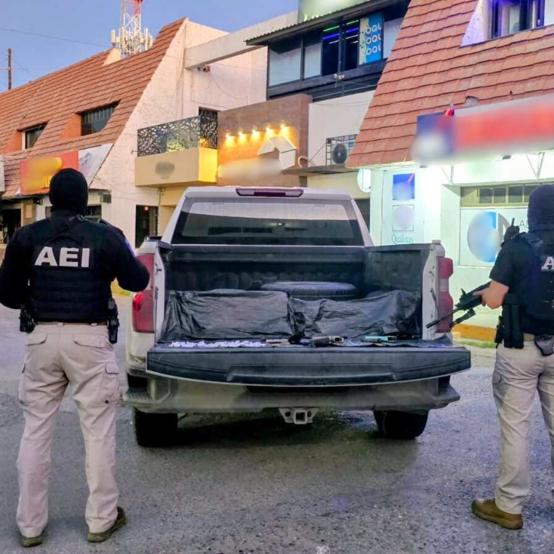 Asegura Drogas, Armas y Equipos de Cómputo en Cateo a Bar de Ciudad Juárez