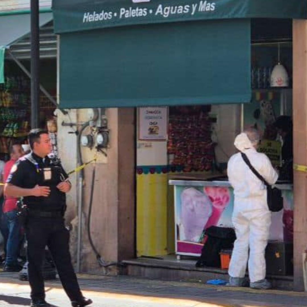 Adolescente Muere de un Infarto al Interior de una Paletería en León