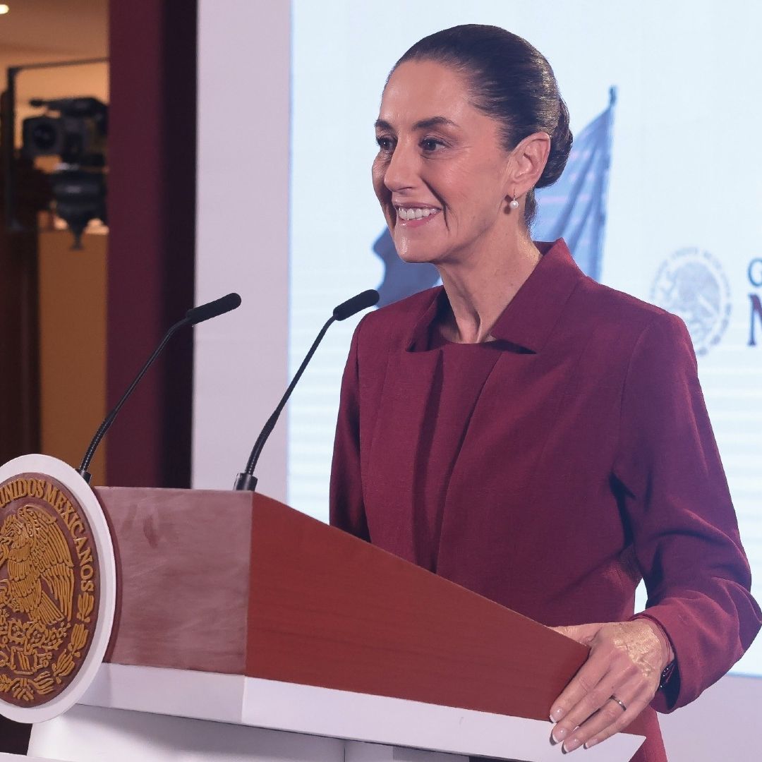 Sheinbaum felicita a AMLO por su cumpleaños 71 en la conferencia mañanera