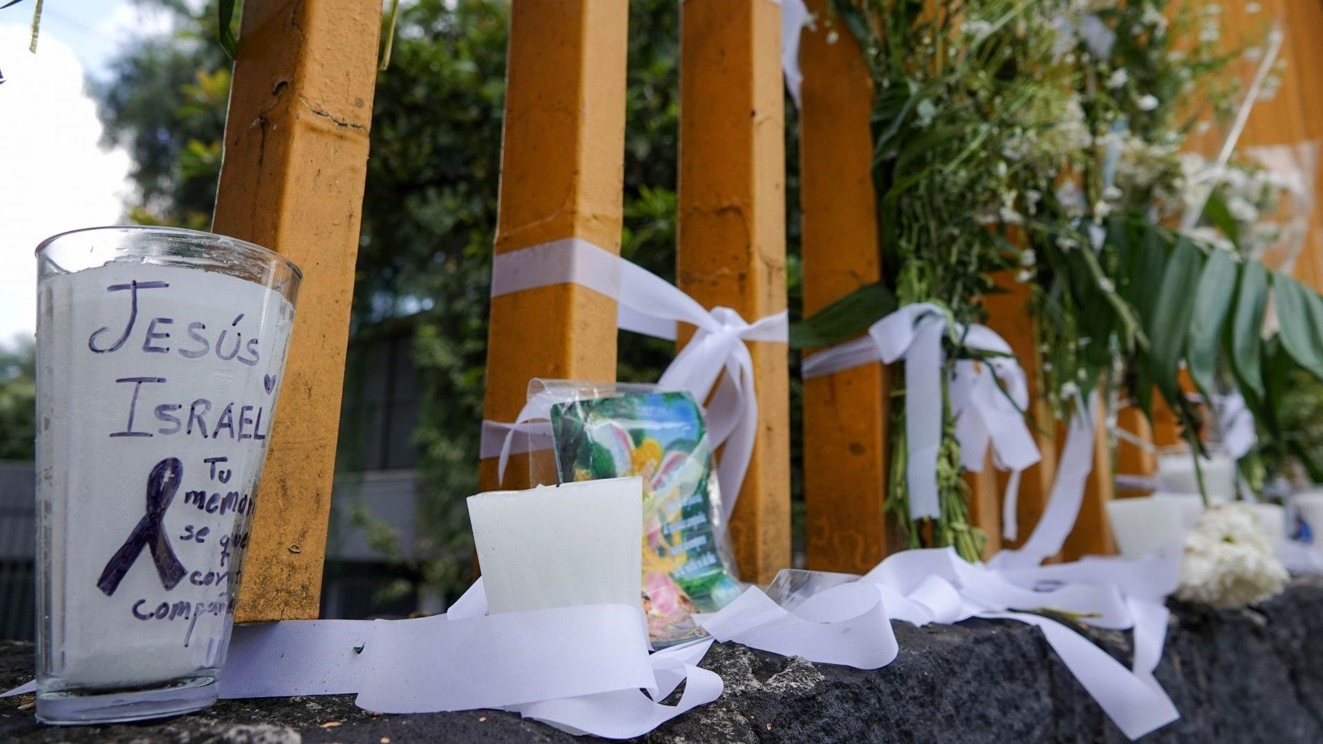 Memorial por la muerte de Jesús Israel en el CCH Sur