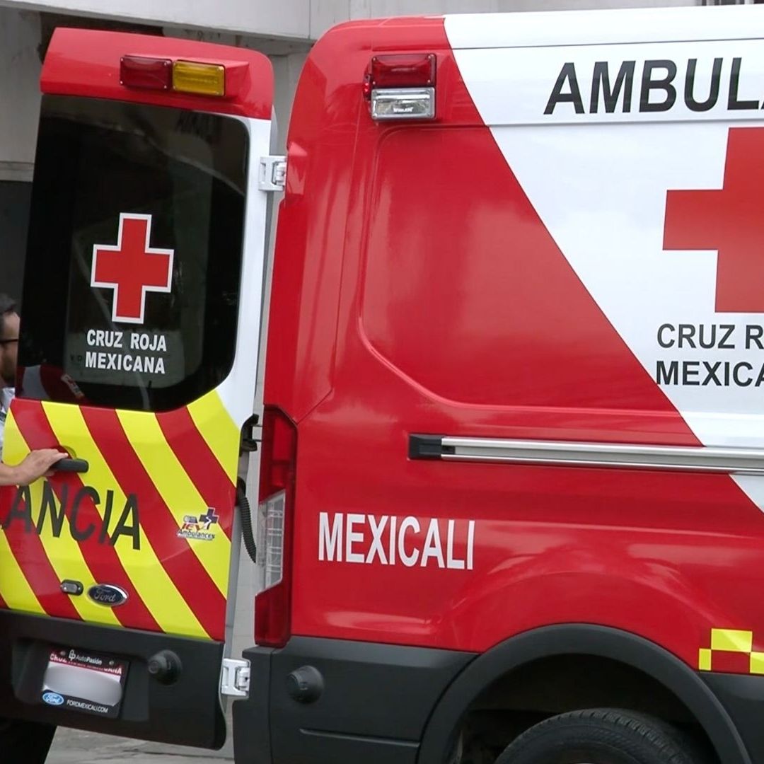 Ambulancia de la Cruz Roja en Mexicali