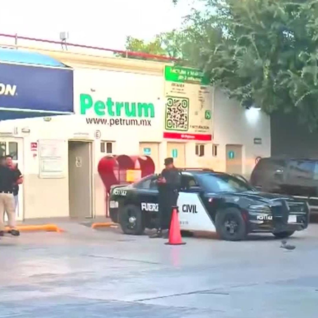 Fuerza Civil en gasolinera