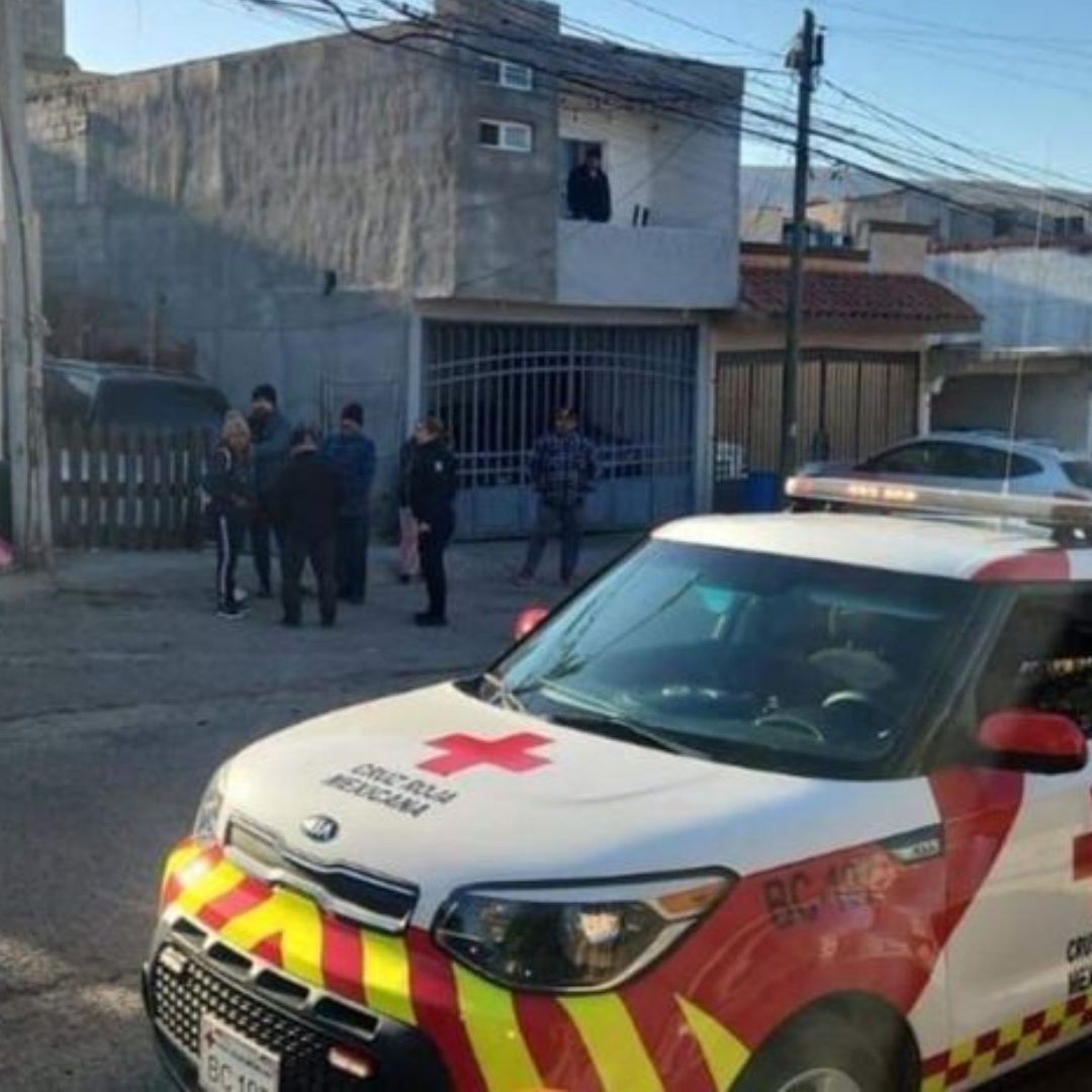 Familia Muere Intoxicada en su Casa en Tijuana; Un Perrito Está entre las Víctimas