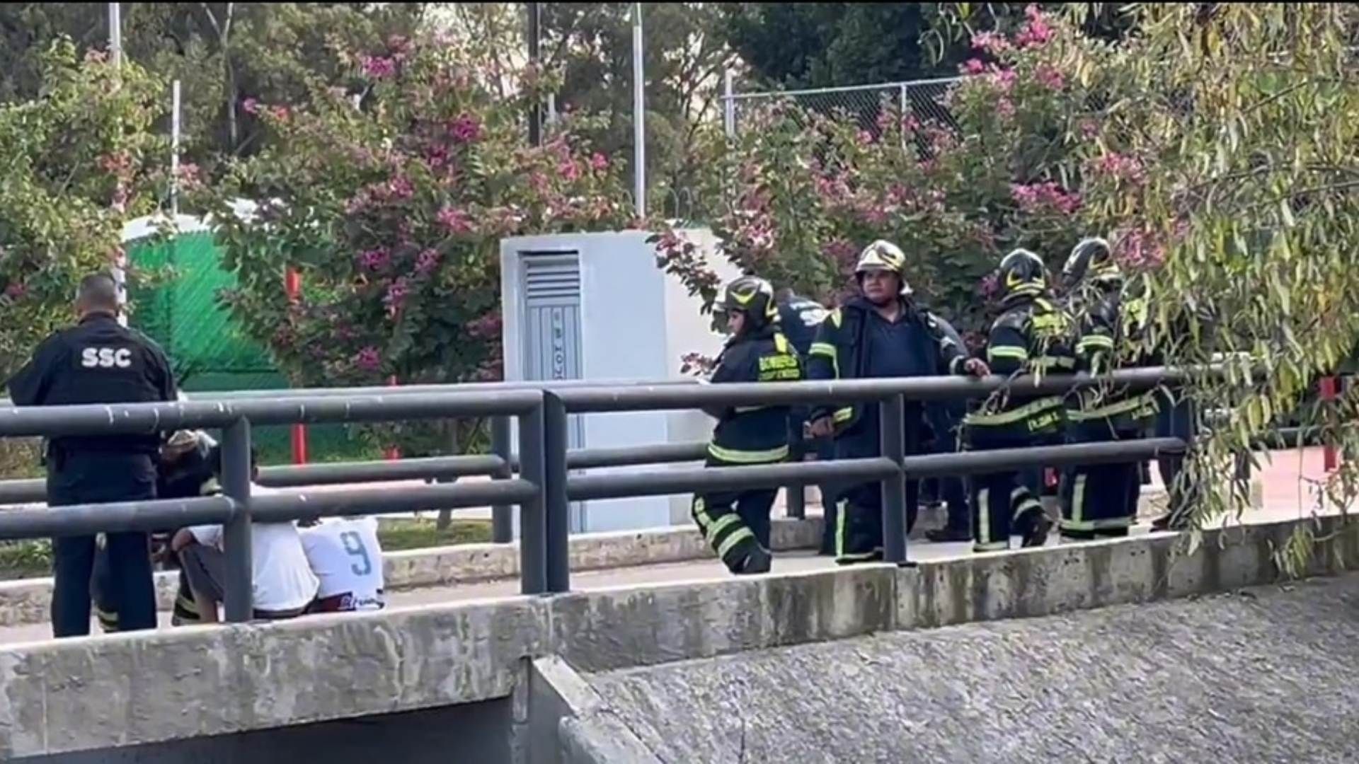 Menor Muere Ahogado al Intentar Rescatar su Pelota en Canal Nacional en Iztapalapa