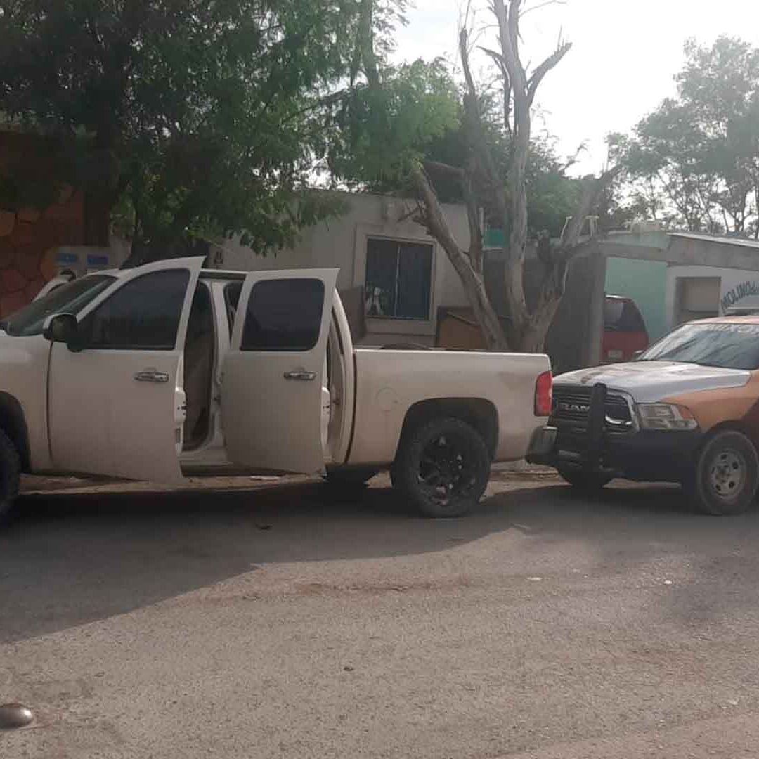 Aseguran Vehículo con Cartuchos y Equipo Táctico en Colonia Riveras del Carmen en Reynosa