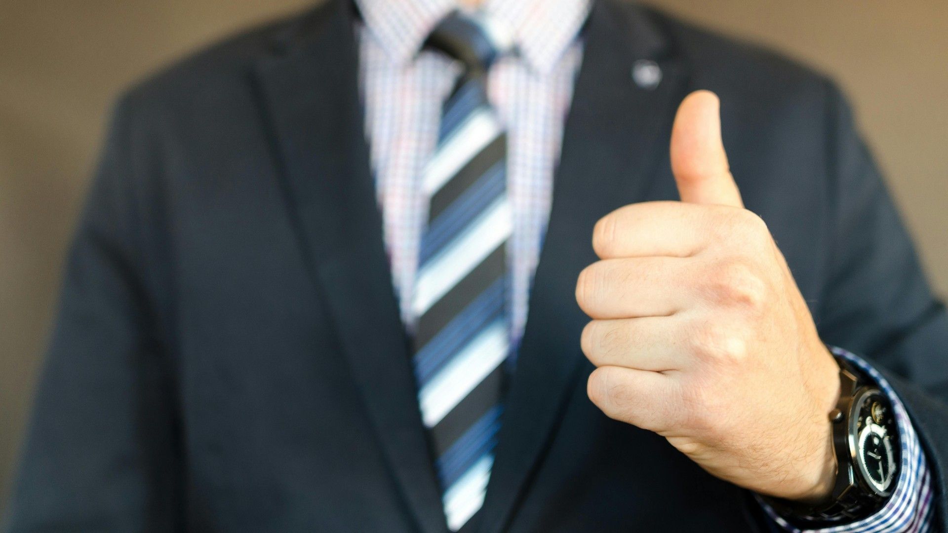 Consulta las 50 mejores frases del Día del Hombre 2025 para felicitar a todos tus conocidos hoy 19 de noviembre