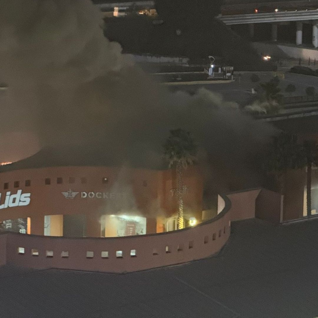 Se Incendia Tienda en Centro Comercial Outlet Punta Norte, en Cuautitlán Izcalli