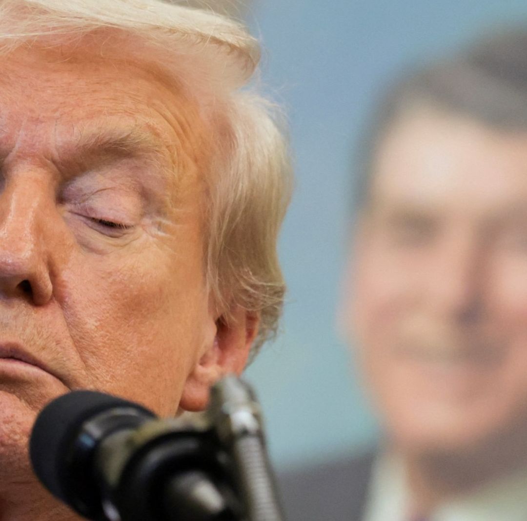Trump Rompe las Negociaciones Comerciales con Canadá, los Acusa de Hacer Fraude con un Anuncio