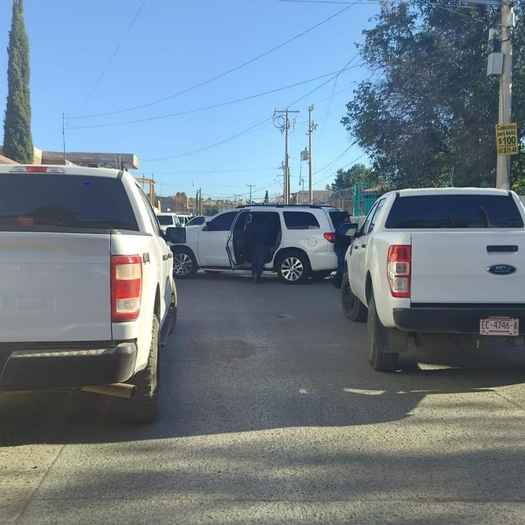 Tras Persecución Agentes en Chihuahua Capturan a 4 Sujetos Armados; Uno Tiene 17 Años