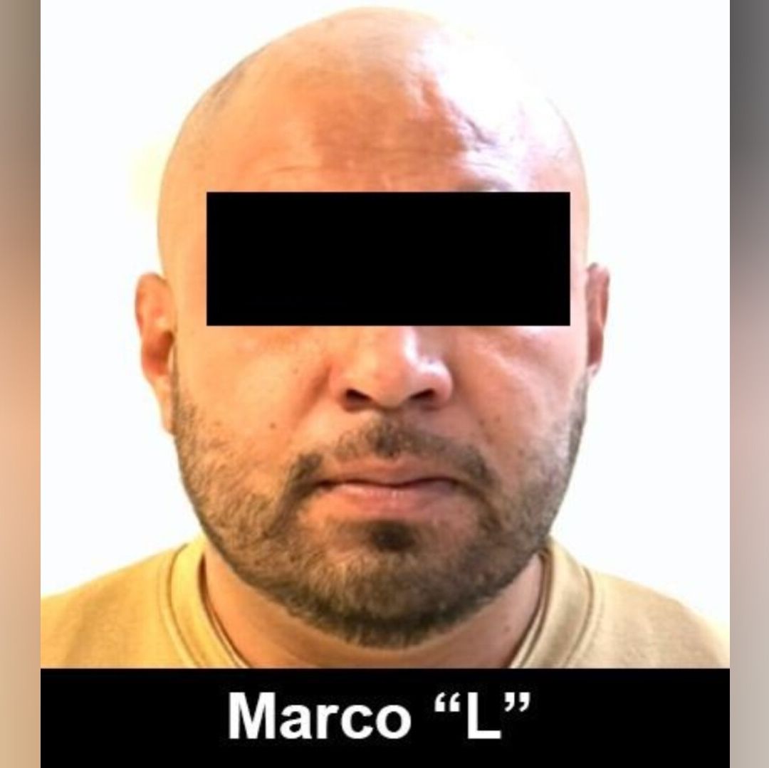 Hombre extraditado a Estados Unidos, identificado como Marco “L”. Foto: FGR