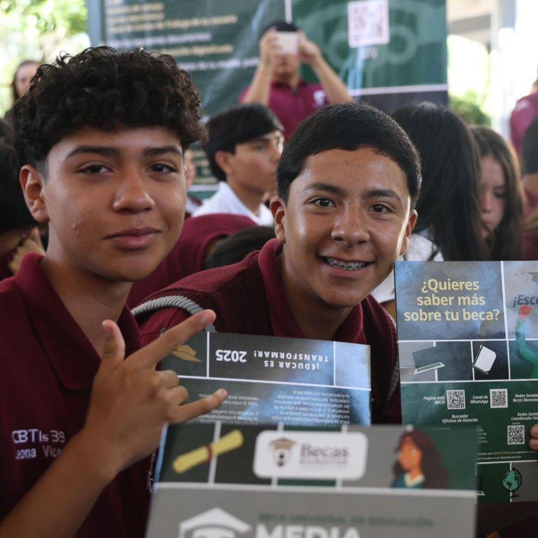 Estas personas cobran el pago de 1900 pesos de la Beca Benito Juárez 2025