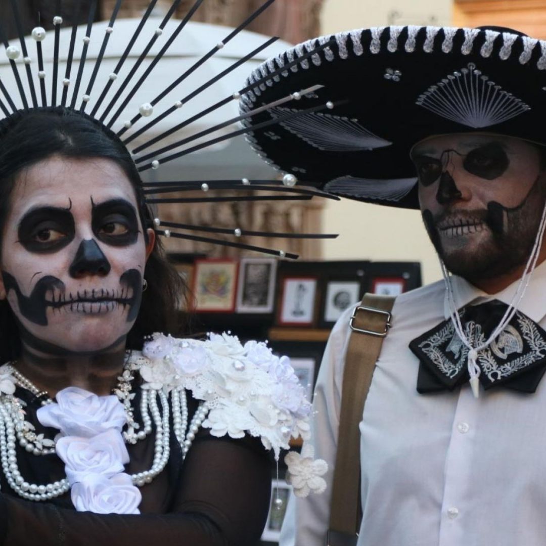 El día 1 y 2 de noviembre 2025 es festivo o se trabaja LFT aclara si el Día de Muertos es es feriado en México