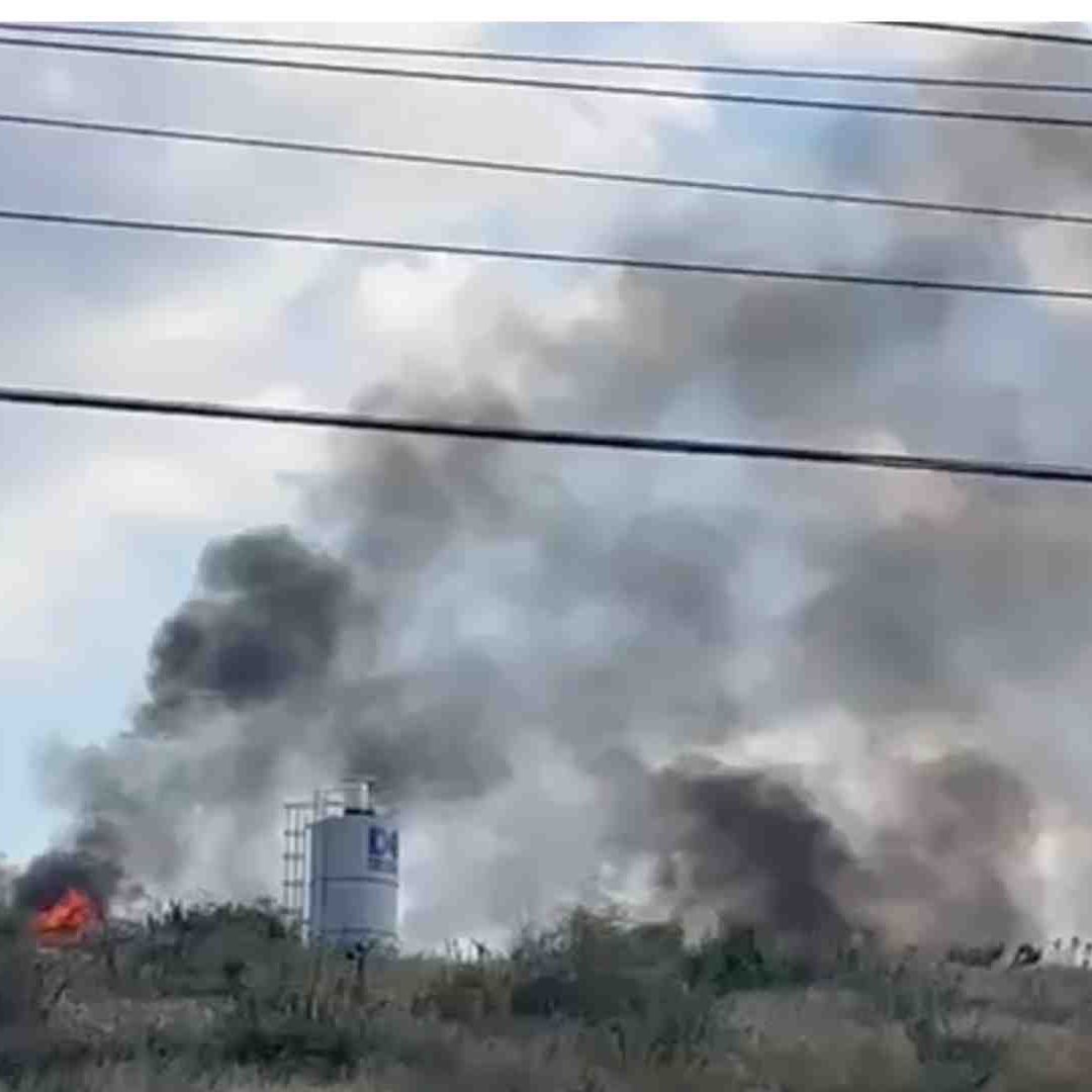 Pipa de Combustible Explota y Cierran Carretera 200 en Querétaro