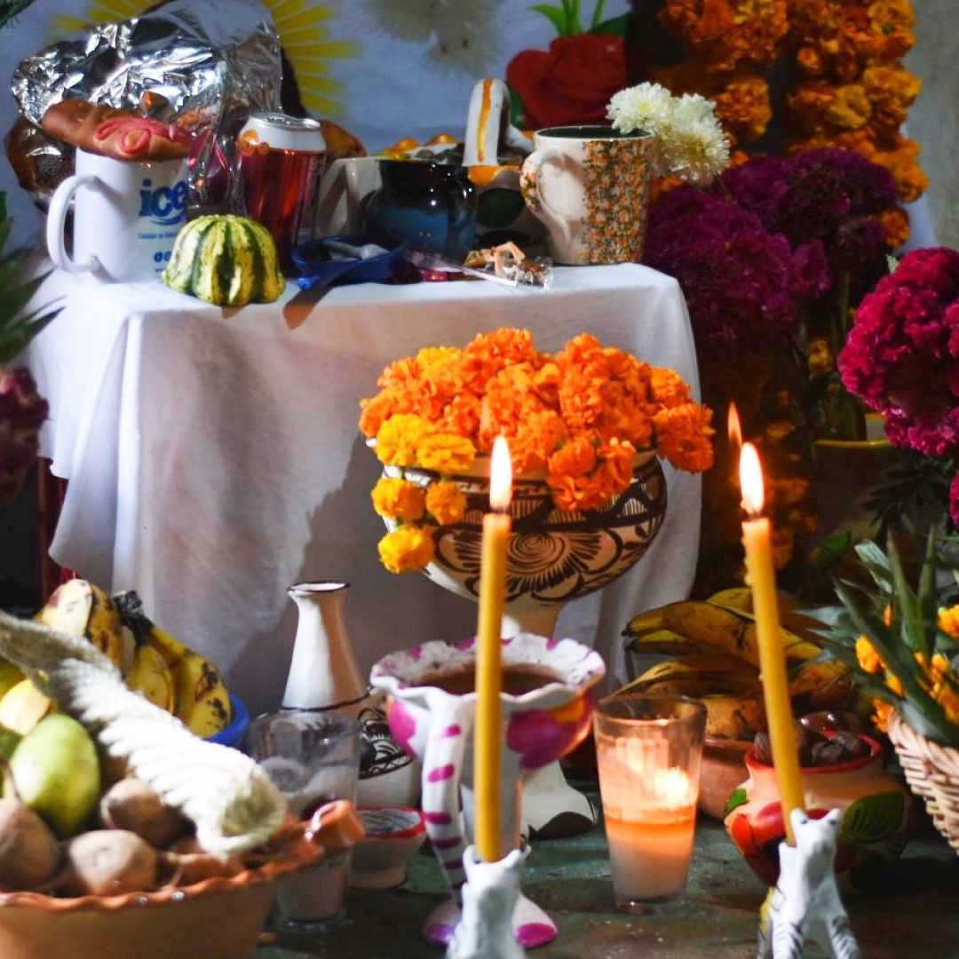 Altar de Día de Muertos