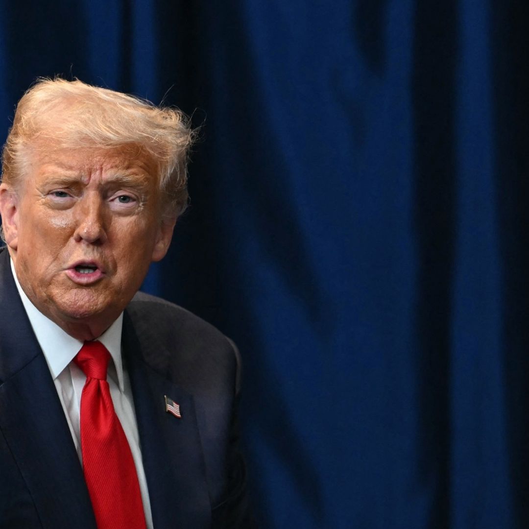 Putin Debería Terminar la Guerra en Ucrania en Vez de Probar Misiles, dice Trump.