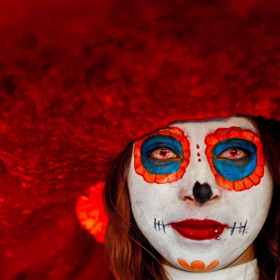 En este día de muertos, te compartimos una lista de frases cortas y para reflexionar
