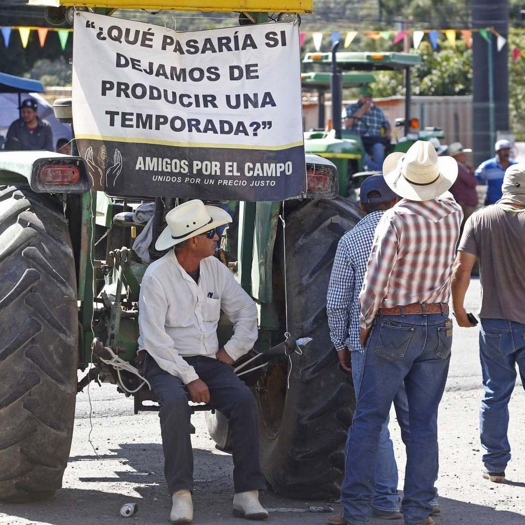 Bloqueo de agricultores en la carretera Nogales, el 27 de octubre de 2025