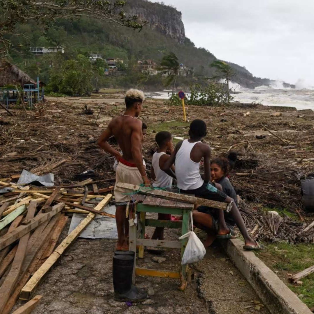 Trump Ordena Enviar Equipos de Rescate a Países del Caribe Afectados por Melissa