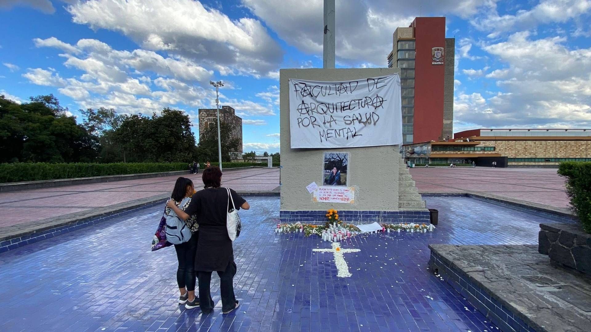 Memorial en la UNAM por muerte de Jesús Hernández, estudiante del CCH Sur