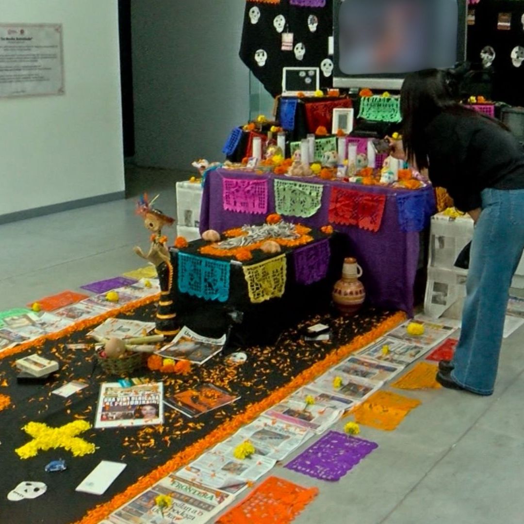 Altar de Muertos en Honor a Periodistas Asesinados
