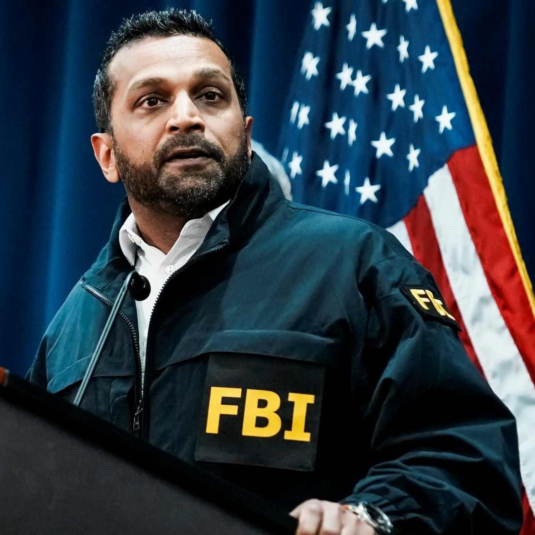 El director del FBI, Kash Patel, en conferencia de prensa en la Fiscalía Federal de Brooklyn, el 23 de octubre de 2025. Foto: Reuters