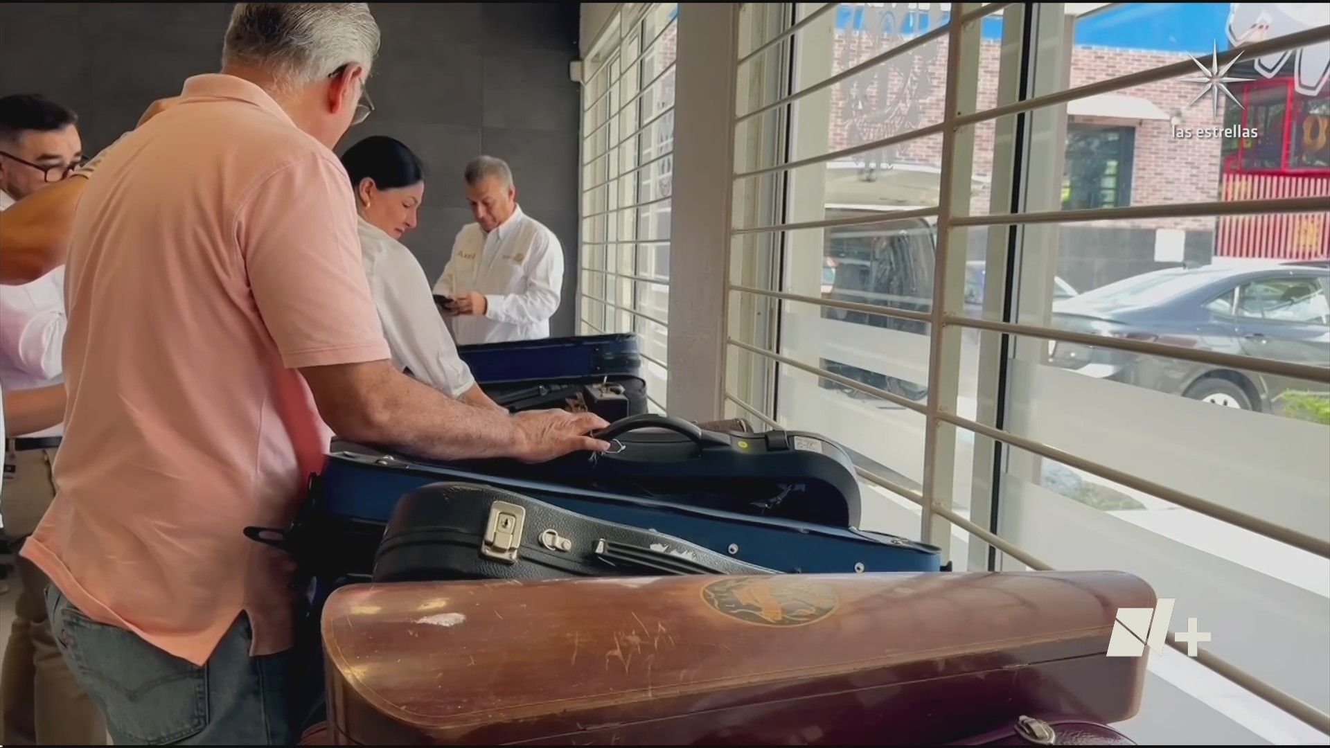 Llegan Instrumentos Regalados por Escuelas Suizas de Música a Jóvenes de Academia en Chiapas