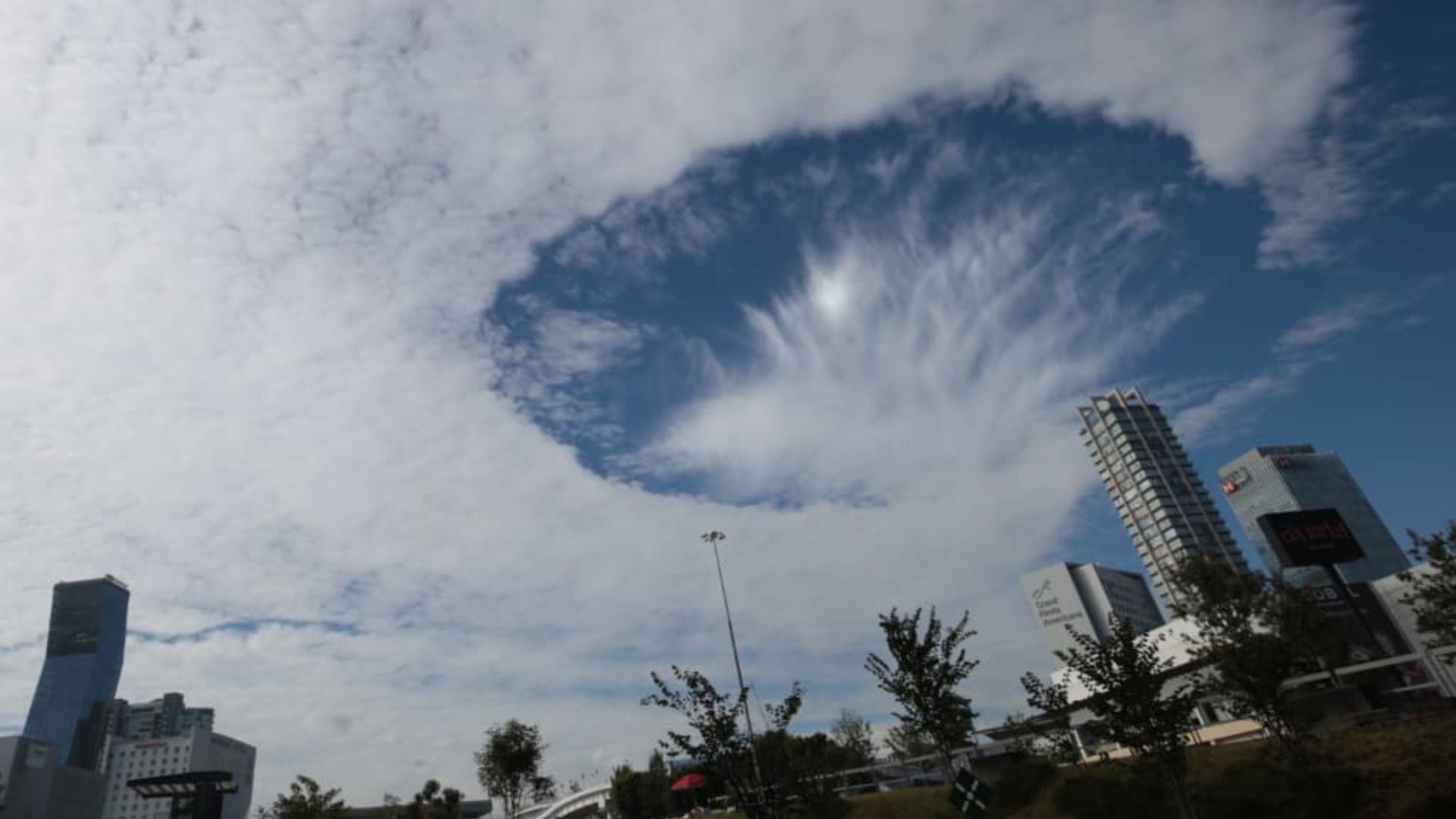 Significado Agujero Nubes Cavum en Cielo de Puebla Fotos del Fenómeno Meteorológico