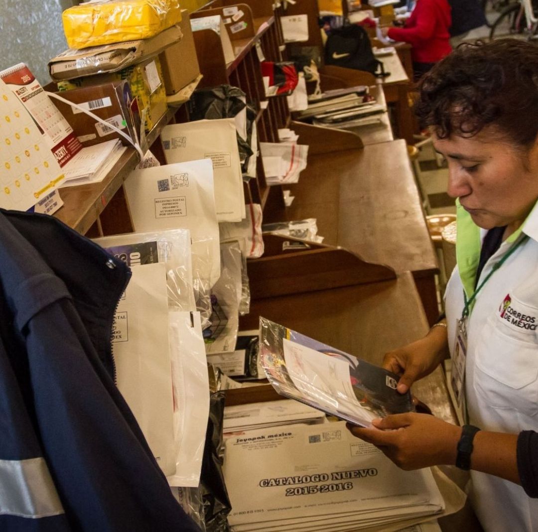 Día del Cartero: ¿Por Qué Se Celebra el 12 de Noviembre y Quién Fue el Primero en México?