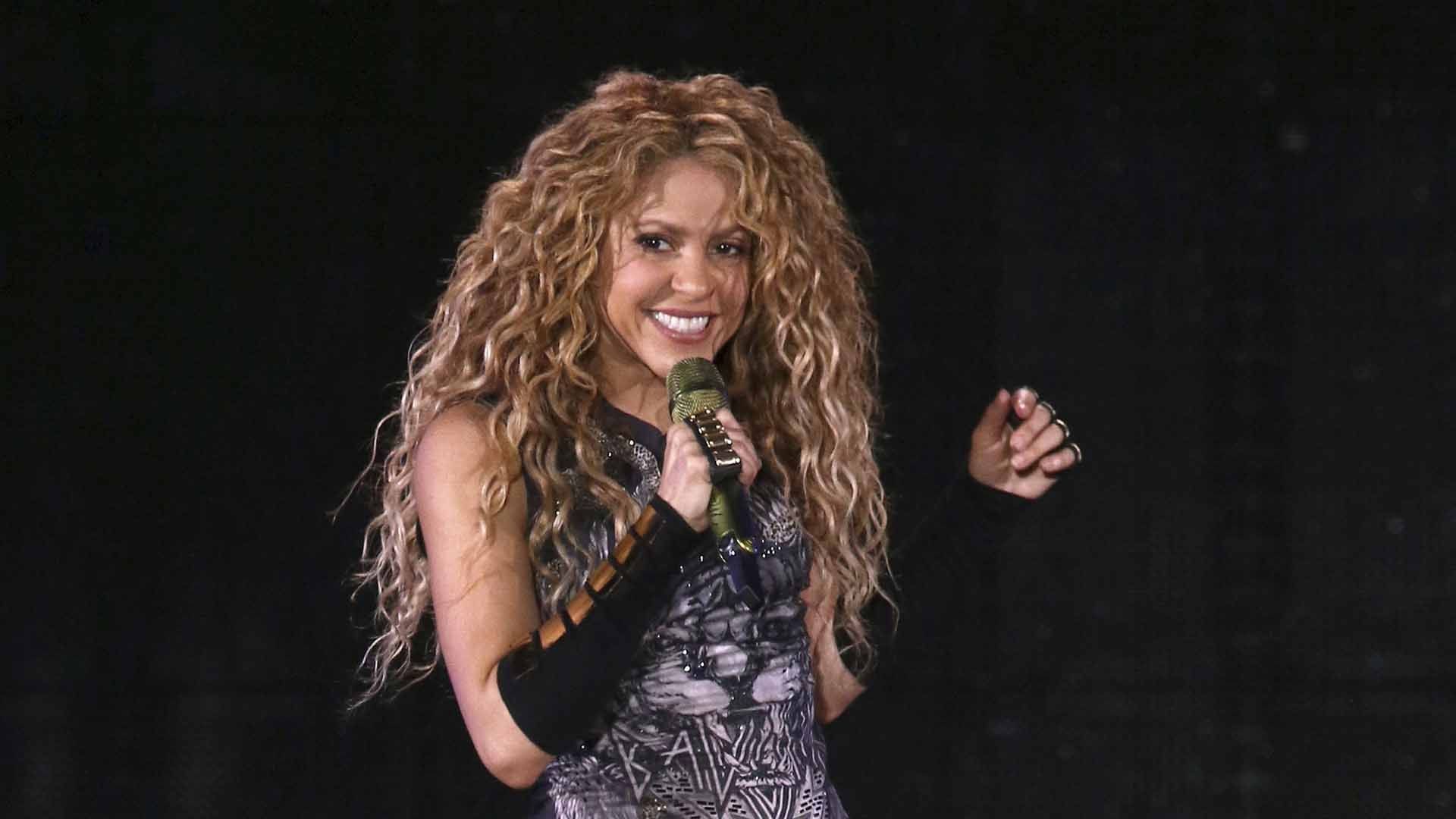 La cantante Shakira confió que el tiempo ayudará a superar las heridas abiertas por la separación del exfutbolista español, Gerard Piqué