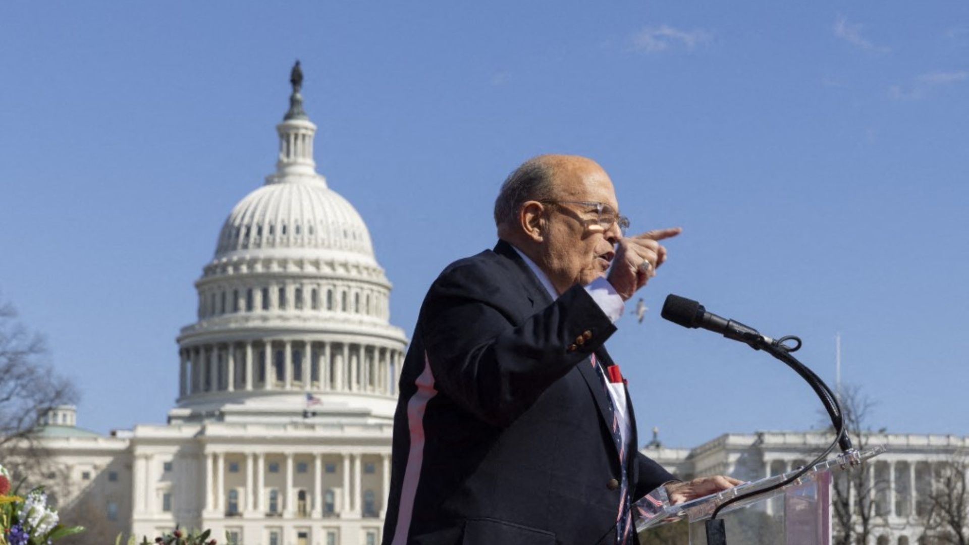 Trump Indulta a Giuliani y a Otros por Esfuerzos para Anular Elecciones de 2020. Foto: AFP.