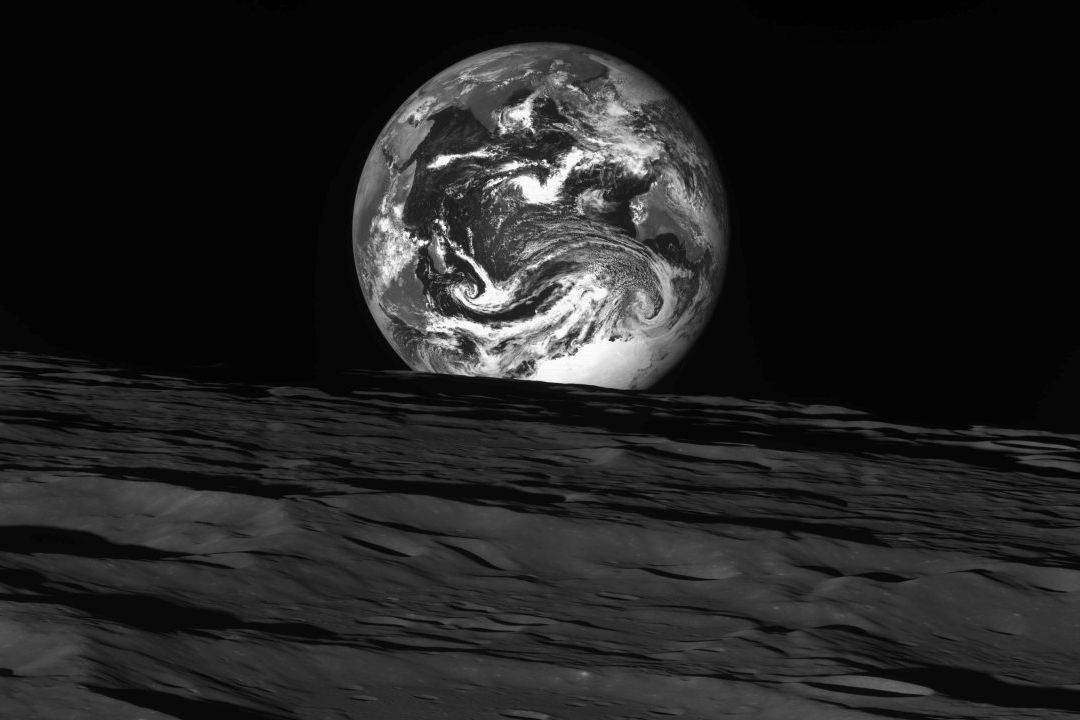 La sonda surcoreana envió las primeras imágenes de la Tierra y la superficie Lunar