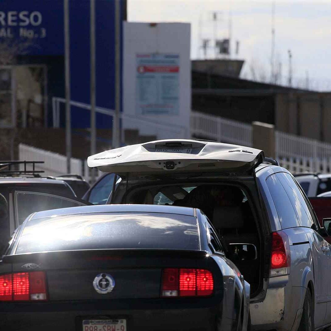 Minuciosas revisiones a vehiculos en Ciudad Juárez