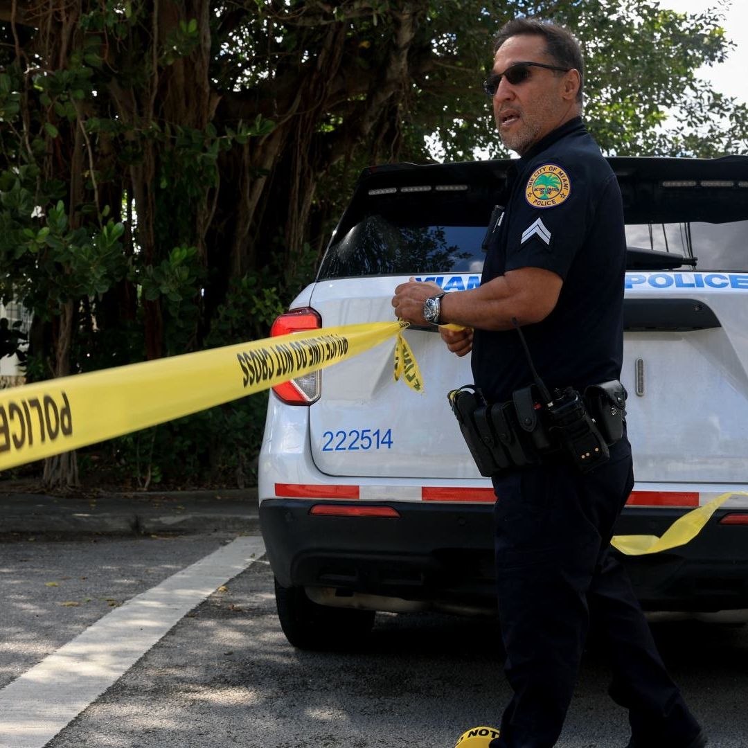 Policía de Miami, Florida, acordona zona de un tiroteo