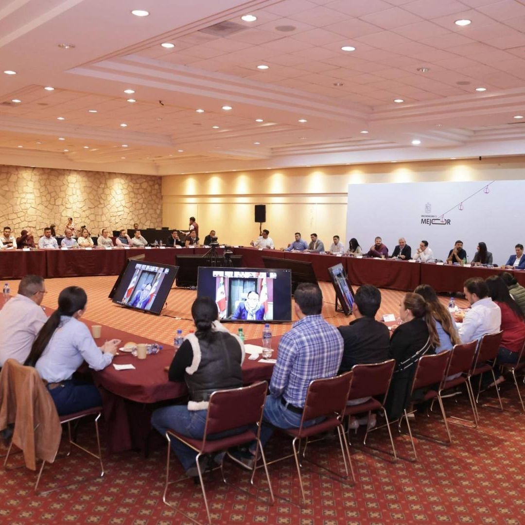 Por Segundo Día, Segob Se Reúne con Alcaldes y Líderes Religiosos de Michoacán por Plan de Paz