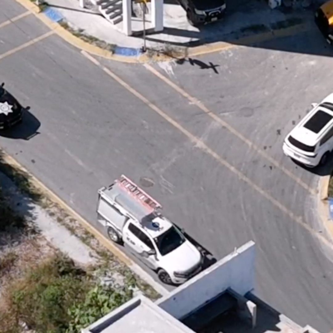 Despliegue de elementos de seguridad en Fracc. Cumbres Elite Premier en Monterrey