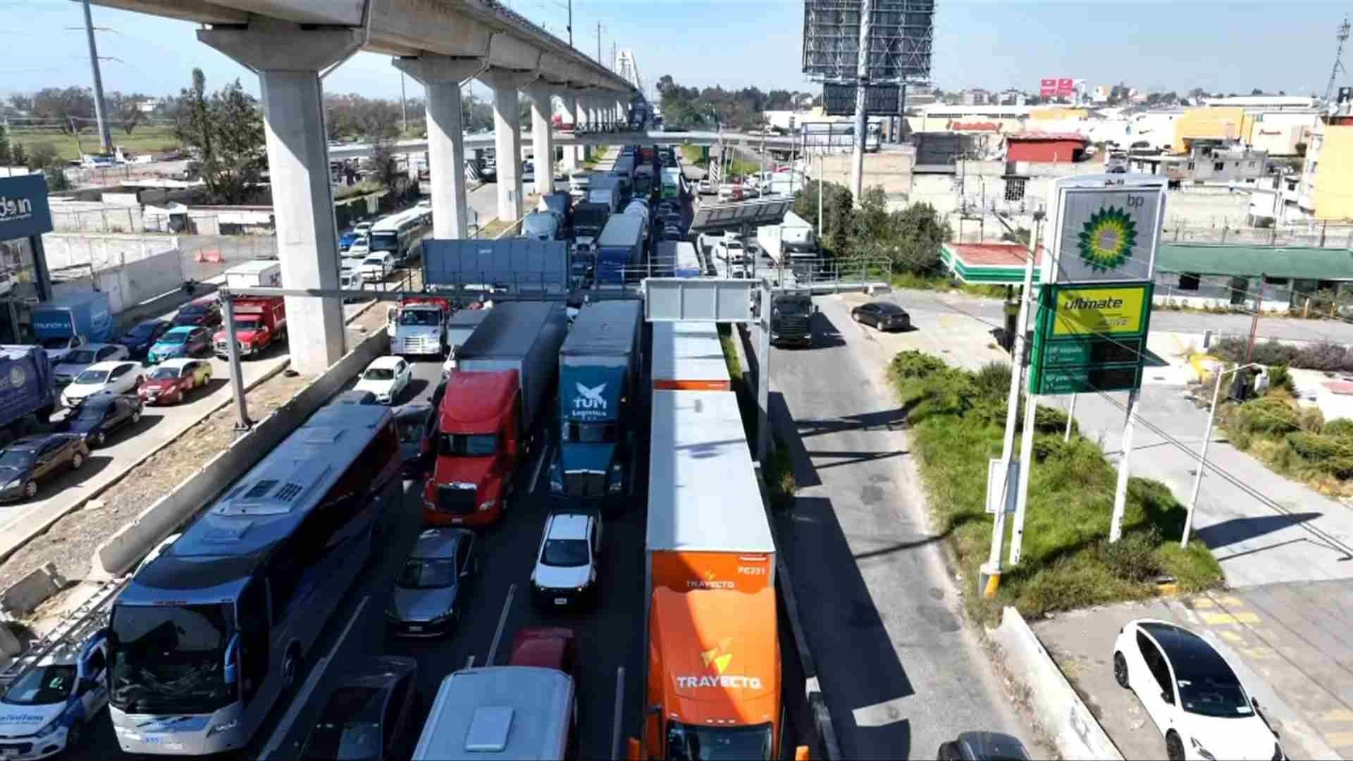 Bloqueo en la México-Toluca