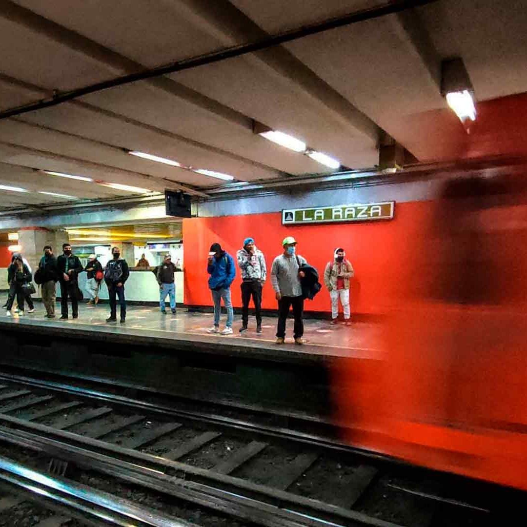 Metro CDMX: Reportan Más Fallas e Incendio de Tren en Estación La Raza de Línea 3