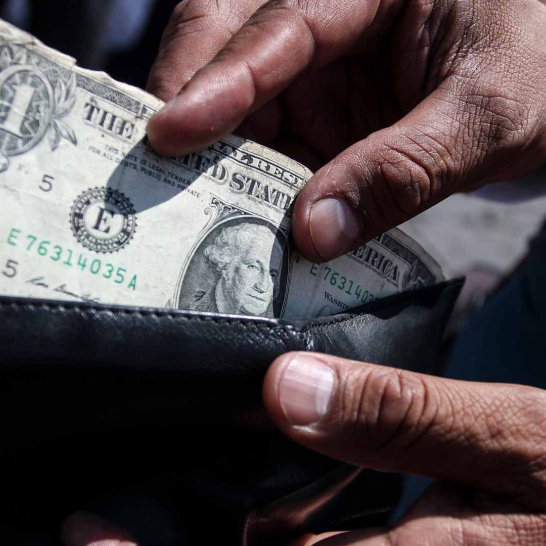El peso mexicano se depreció este miércoles después de alcanzar su mejor nivel en seis semanas