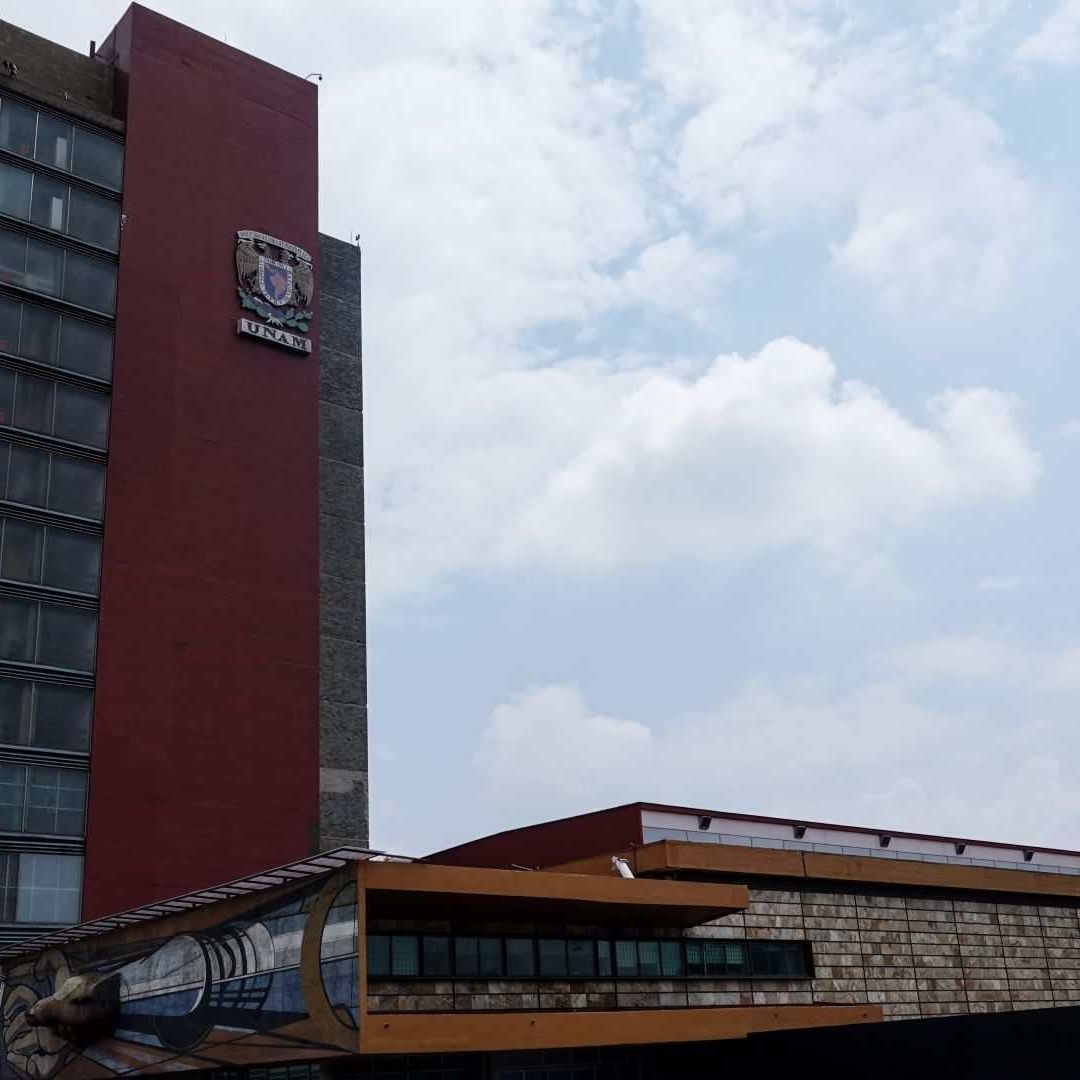 La UNAM dice que no puede quitar el título a Esquivel