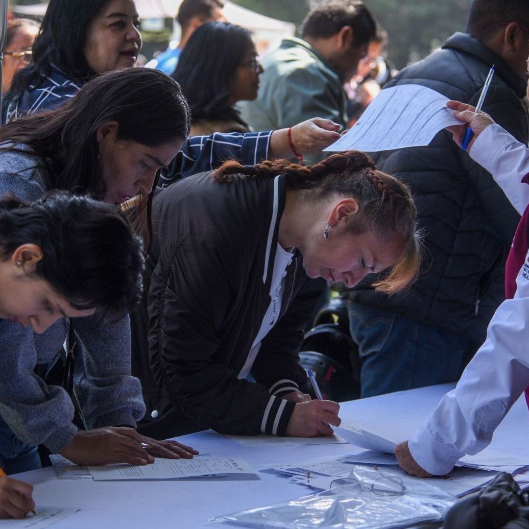 Entrega Tarjetas de Apoyo al Desempleo en Edomex