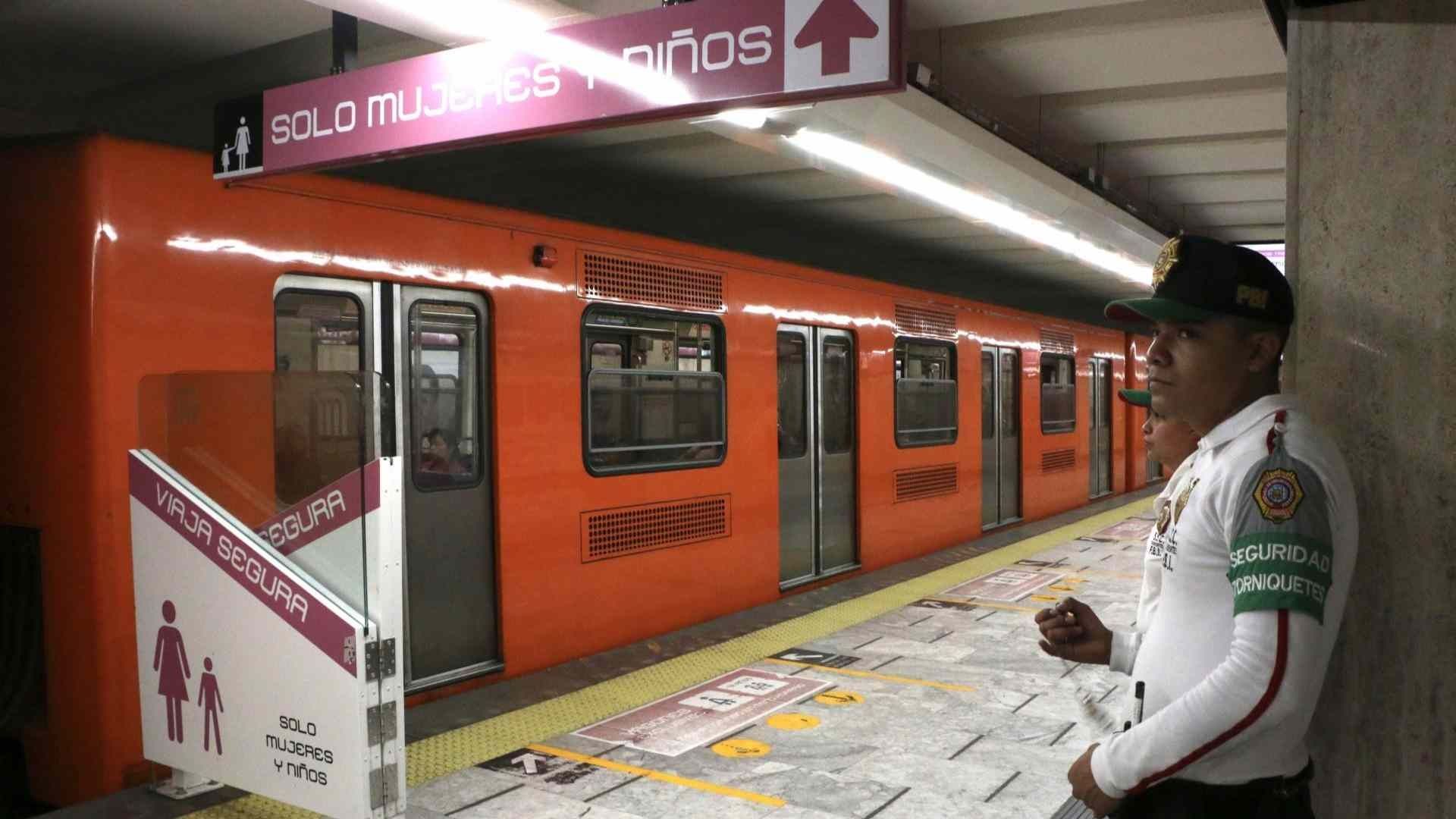 El Metro de la CDMX tiene destinados tres vagones exclusivos para mujeres y menores de 12 años