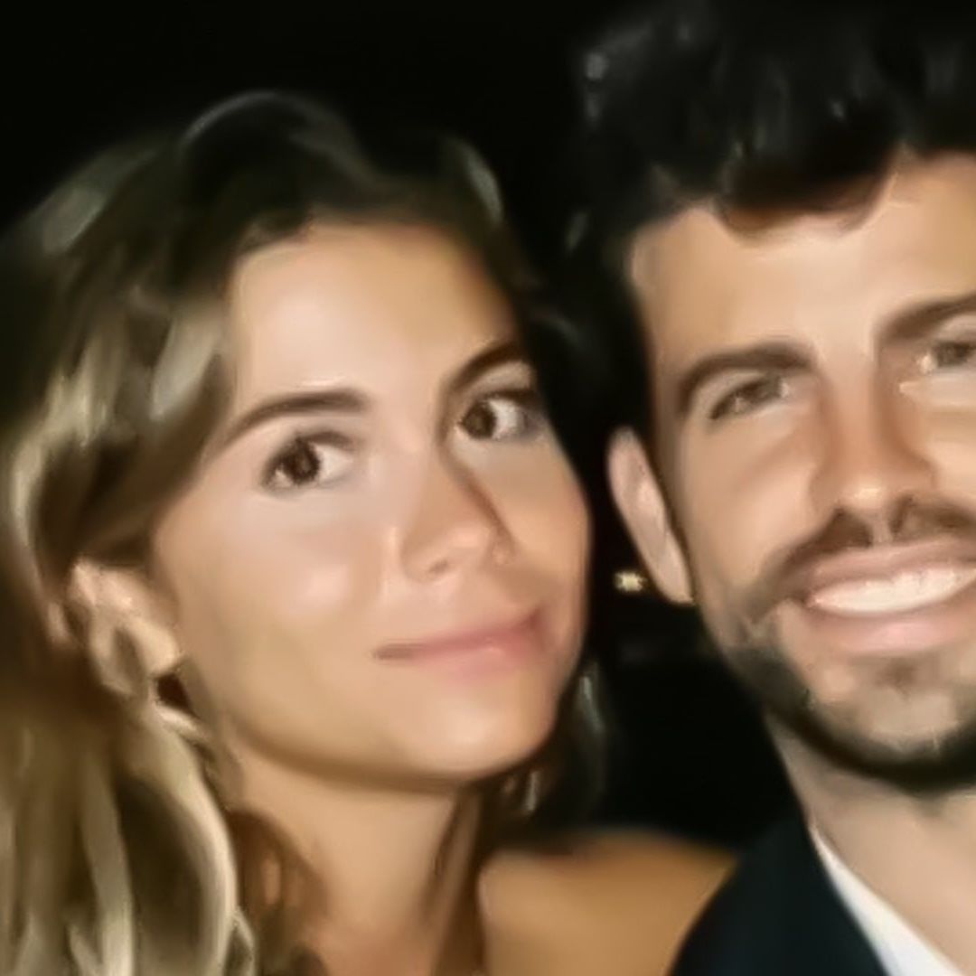 Clara Chía en compañía de Gerard Piqué