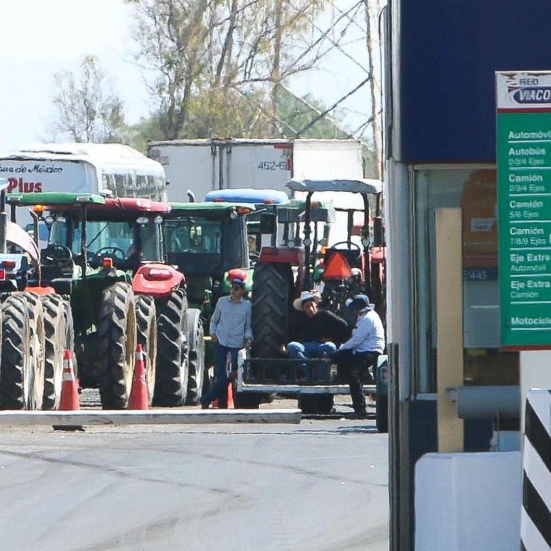 Bloqueo de agricultores en carretera León-Aguascalientes, en Guanajuato
