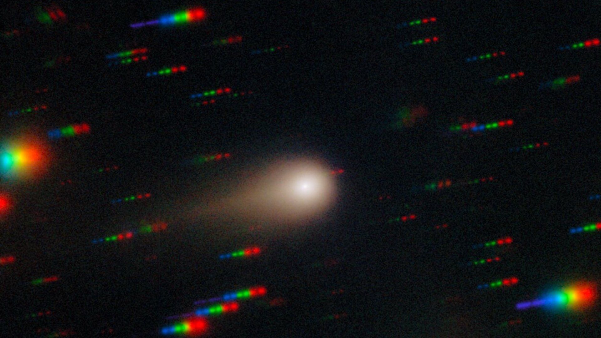 Cometa 3I/ATLAS estaría acelerando tras pasar detrás del Sol
