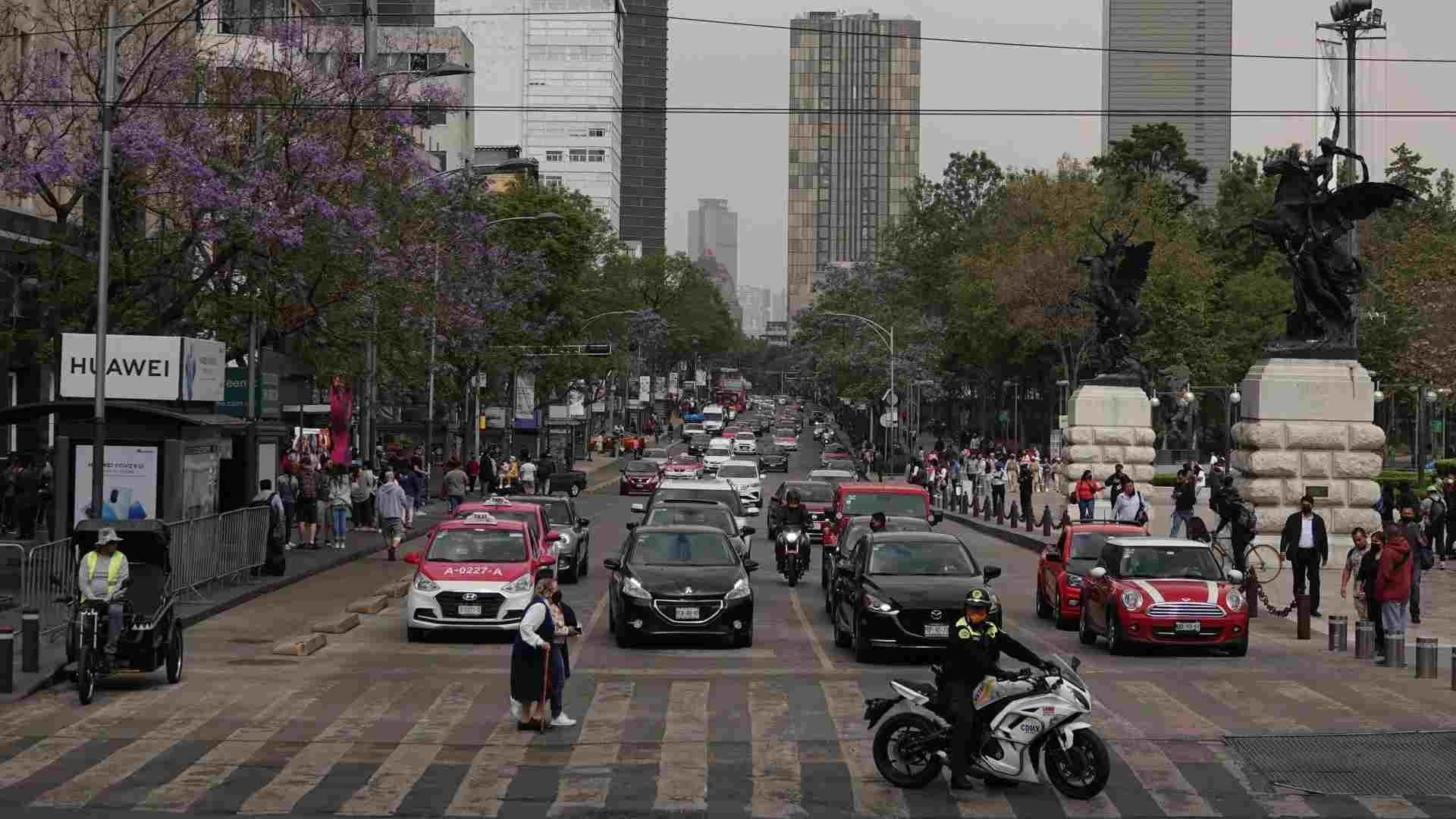 CDMX: ¿Cuándo me puedo pasar un semáforo que está en rojo?