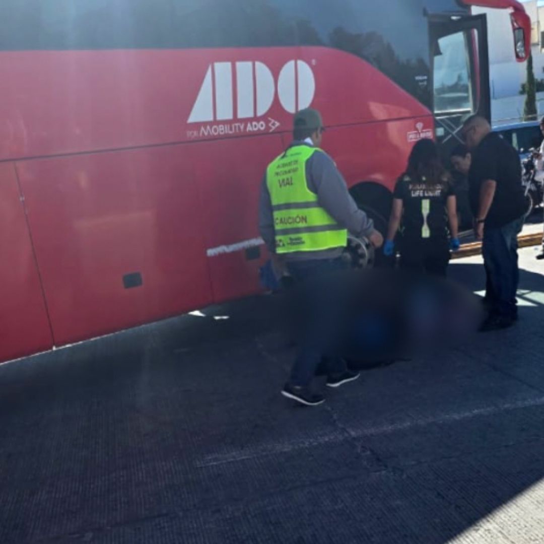 Madre y Bebé Atropelladas por Autobús de Pasajeros ADO en Bulevar Carmelitas y Paseo Destino Puebla