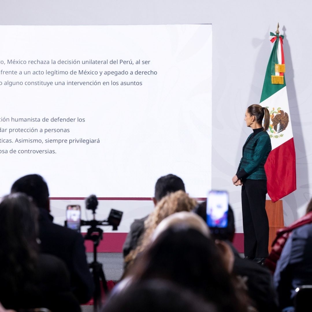 Roberto Velasco en la conferencia mañanera de hoy, 4 de noviembre de 2025